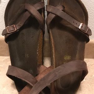 Birkenstock Yara Brown